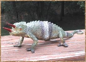 Click here for a larger toy lizard picture
